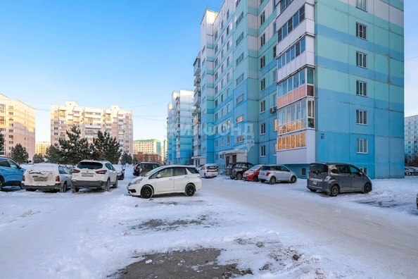 
   Продам 3-комнатную, 58.1 м², Татьяны Снежиной ул, 19/2

. Фото 20.