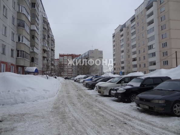 
   Продам 3-комнатную, 65.3 м², Есенина ул, 8/1

. Фото 16.