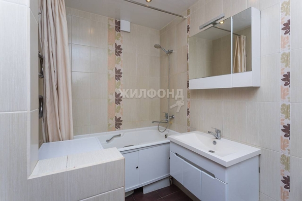 
   Продам 3-комнатную, 100 м², Владимировская ул, 21

. Фото 9.