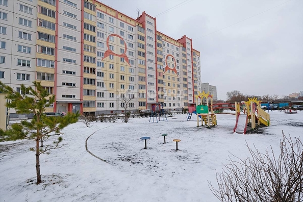 
   Продам 2-комнатную, 53.1 м², Сибиряков-Гвардейцев ул, 64/2

. Фото 34.