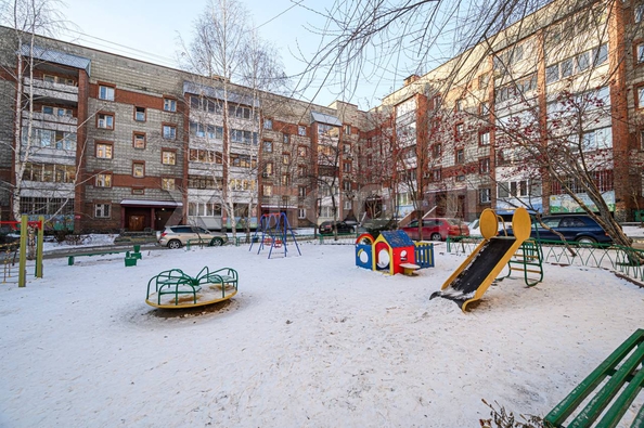 
   Продам 2-комнатную, 72.2 м², Ельцовская ул, 4

. Фото 32.