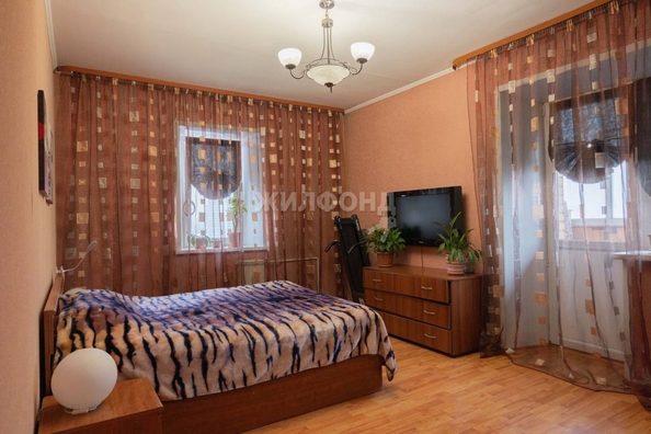 
   Продам 4-комнатную, 112.4 м², Медкадры ул, 7

. Фото 11.