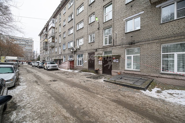 
   Продам 1-комнатную, 28.4 м², Холодильная ул, 16

. Фото 17.