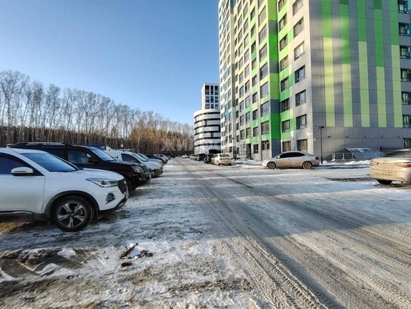 
   Продам 2-комнатную, 52.2 м², Александра Чистякова ул, 22/1

. Фото 17.