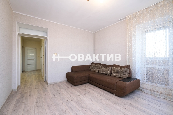 
   Продам 2-комнатную, 50.4 м², Фрунзе ул, 51

. Фото 2.