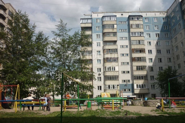 
   Продам 3-комнатную, 65.6 м², В. Высоцкого ул, 39

. Фото 25.