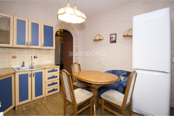 
   Продам 2-комнатную, 61.7 м², Нижегородская ул, 18

. Фото 7.