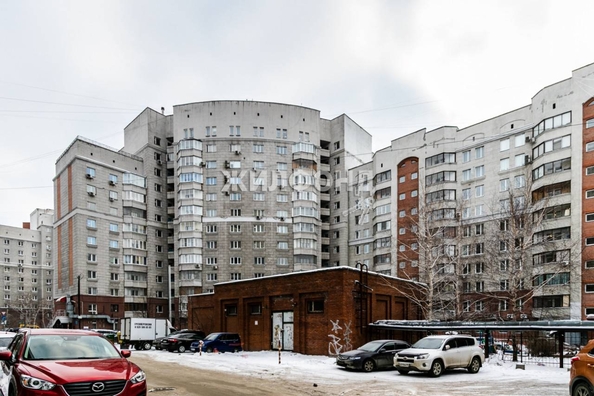 
   Продам 2-комнатную, 90.5 м², Зыряновская ул, 55

. Фото 23.