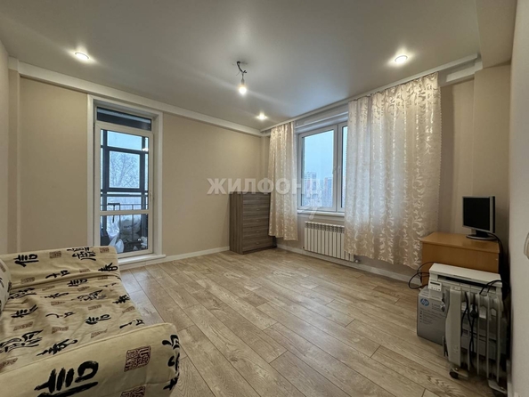 
   Продам 3-комнатную, 83.4 м², Героев Революции ул, 25

. Фото 10.