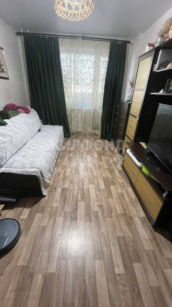 
   Продам 1-комнатную, 31.7 м², Петухова ул, 95/4

. Фото 1.