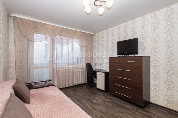 
   Продам 2-комнатную, 47.5 м², Петухова ул, 130

. Фото 7.