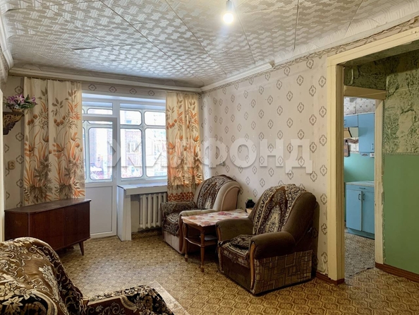 
   Продам 2-комнатную, 48.2 м², Петропавловская ул, 17а

. Фото 2.
