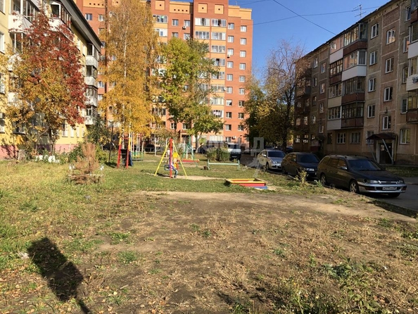 
   Продам 3-комнатную, 62.3 м², Петухова ул, 114

. Фото 4.