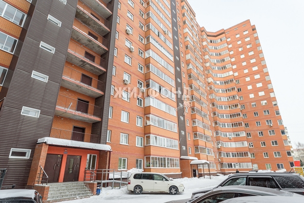 
   Продам 3-комнатную, 74.5 м², Новосибирская ул, 27

. Фото 6.