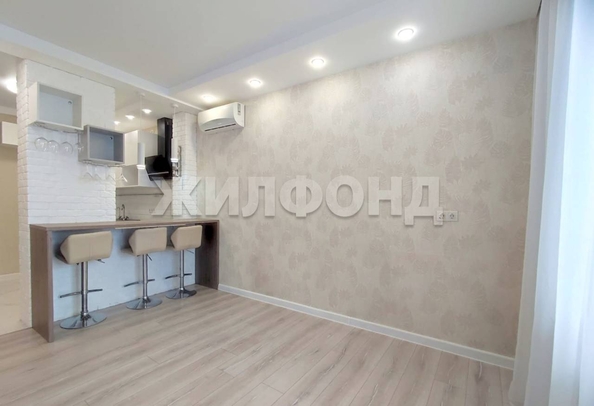 
   Продам 3-комнатную, 83.5 м², Плахотного ул, 80

. Фото 7.