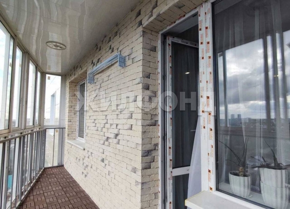 
   Продам 3-комнатную, 83.5 м², Плахотного ул, 80

. Фото 12.