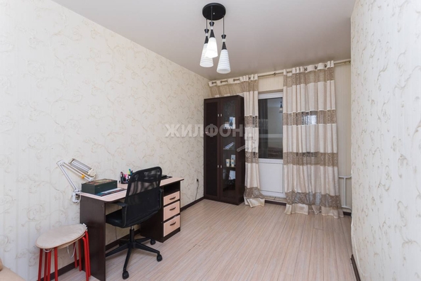 
   Продам 3-комнатную, 72.8 м², Овражная ул, 11

. Фото 16.