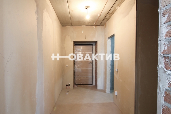 
   Продам 1-комнатную, 41.5 м², Молодежи б-р, 15

. Фото 20.