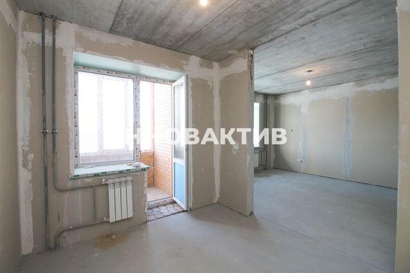 
   Продам 1-комнатную, 41.1 м², Молодежи б-р, 15

. Фото 14.