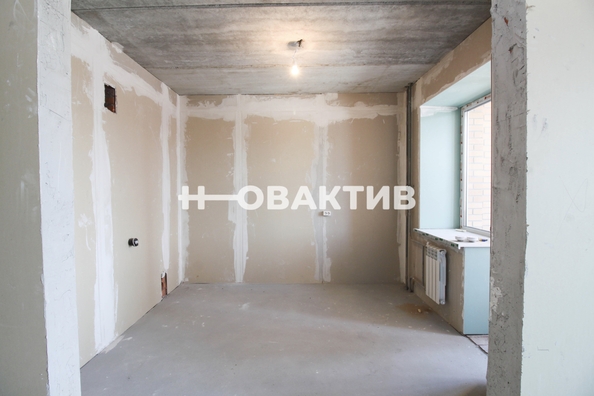 
   Продам 1-комнатную, 41.1 м², Молодежи б-р, 15

. Фото 17.