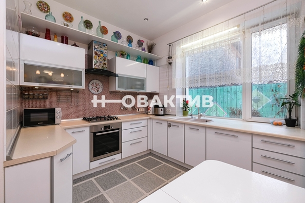 
   Продам коттедж, 150 м², Новосибирск

. Фото 5.