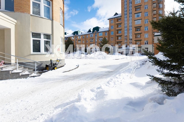 
   Продам 3-комнатную, 105 м², 1-е Мочищенское ш, 150

. Фото 1.