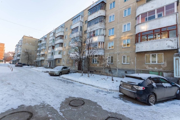 
   Продам 2-комнатную, 53.5 м², Кубовая ул, 112/1

. Фото 2.