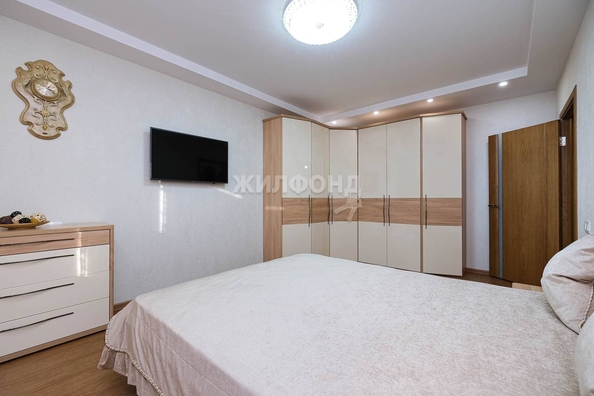 
   Продам 2-комнатную, 56.3 м², Тюленина ул, 14

. Фото 2.