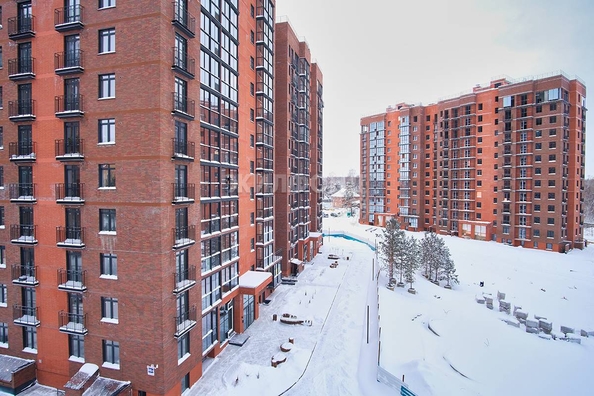 
   Продам 3-комнатную, 74.1 м², Охотская ул, 88

. Фото 4.