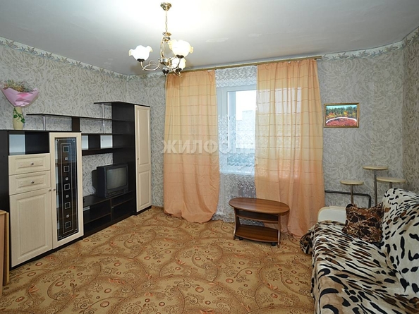 
   Продам 1-комнатную, 39.3 м², Выборная ул, 117/1

. Фото 2.