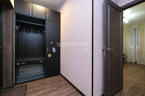 
   Продам 2-комнатную, 56.3 м², Сибиряков-Гвардейцев ул, 44/7

. Фото 18.