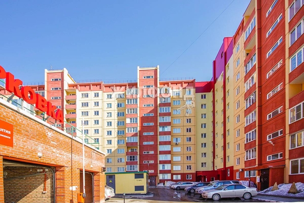 
   Продам 2-комнатную, 56.2 м², Ключ-Камышенское Плато ул, 13

. Фото 4.