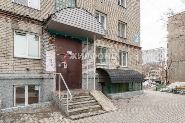 
   Продам 3-комнатную, 56.4 м², Челюскинцев ул, 18

. Фото 10.