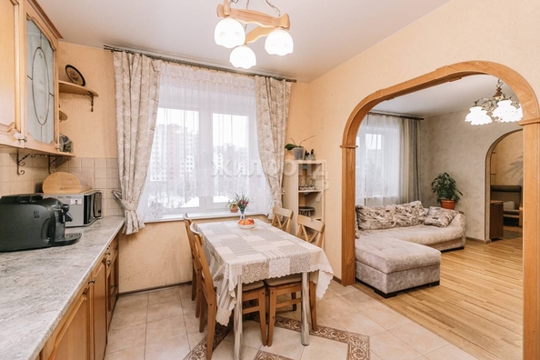 
   Продам 5-комнатную, 98.8 м², Краснообск, 202

. Фото 3.