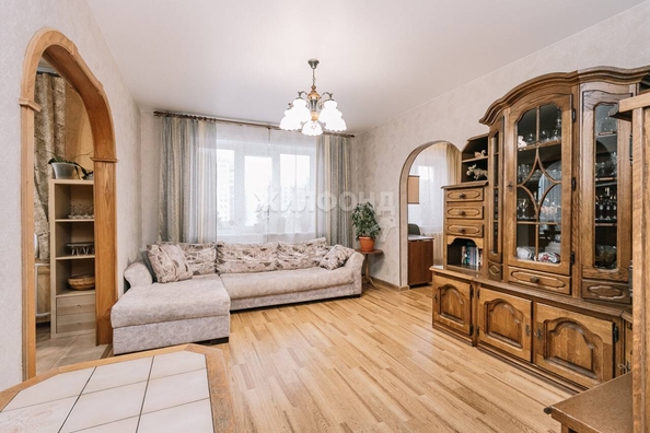 
   Продам 5-комнатную, 98.8 м², Краснообск, 202

. Фото 5.