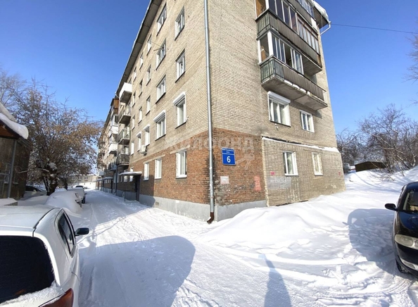 
   Продам 1-комнатную, 30.2 м², Ключ-Камышенское Плато ул, 6

. Фото 2.