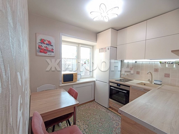
  Продается 2-комн. квартира, 41.5 м², Богдана Хмельницкого ул, д. 5
. Фото 2.