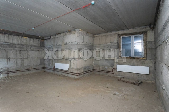 
   Продам 3-комнатную, 101.3 м², Герцена ул, 1/1

. Фото 2.