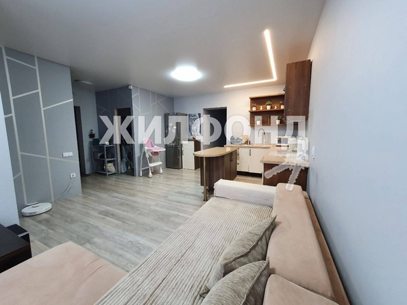 
   Продам 3-комнатную, 71.7 м², Олимпийской Славы мкр, 2

. Фото 5.