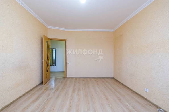 
   Продам 3-комнатную, 62.9 м², Центральная ул, 203

. Фото 12.