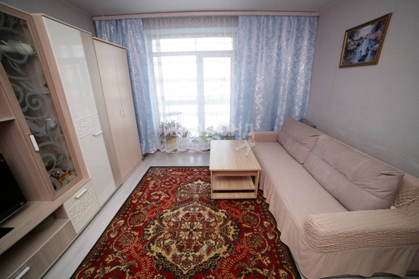 
   Продам 1-комнатную, 34 м², Большая ул, 668

. Фото 2.