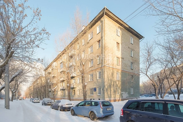 
   Продам 2-комнатную, 39.8 м², Ватутина ул, 3

. Фото 26.