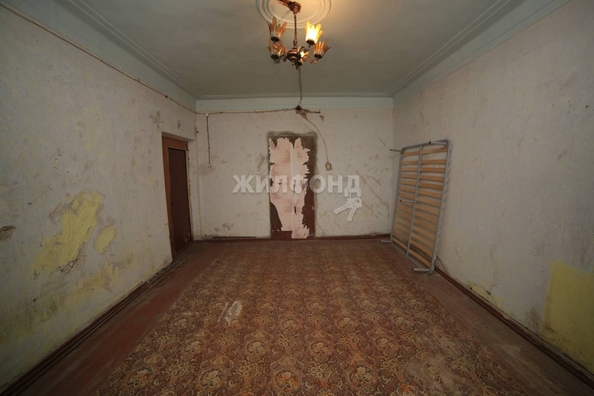 
   Продам 3-комнатную, 83 м², Военный городок ул, 102

. Фото 4.