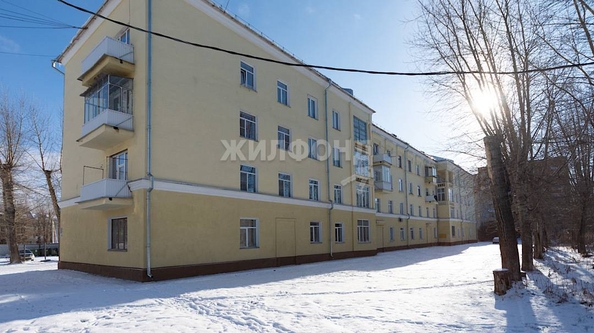 
   Продам 3-комнатную, 83 м², Военный городок ул, 102

. Фото 9.