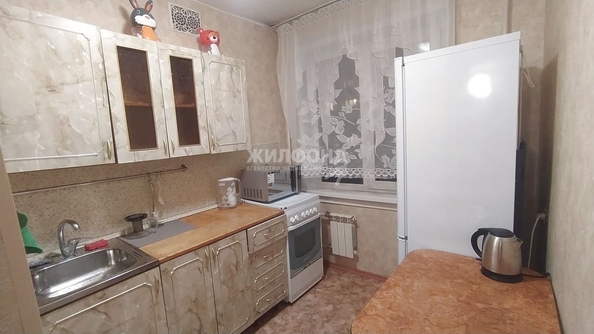 
  Сдам в аренду 1-комнатную квартиру, 30 м², Новосибирск

. Фото 1.