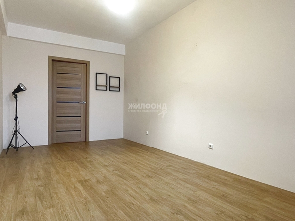 
  Сдам в аренду 2-комнатную квартиру, 65 м², Новосибирск

. Фото 11.