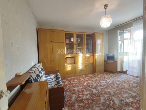 
   Продам 1-комнатную, 33.9 м², Лазурная ул, 22

. Фото 1.