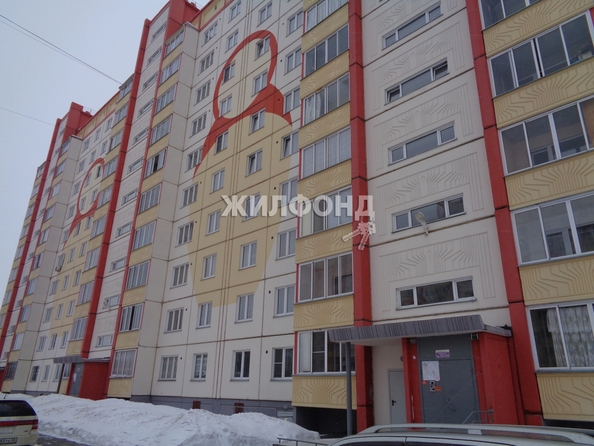 
   Продам 1-комнатную, 37 м², Сибиряков-Гвардейцев ул, 64/3

. Фото 2.