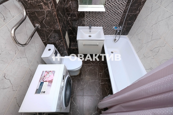 
   Продам 2-комнатную, 46 м², Николая Островского ул, 120

. Фото 20.