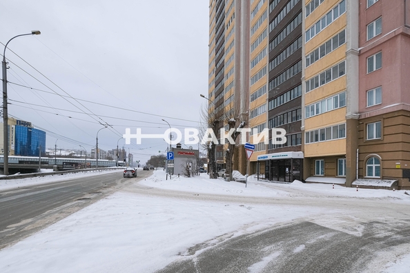 
   Продам 2-комнатную, 46 м², Николая Островского ул, 120

. Фото 31.